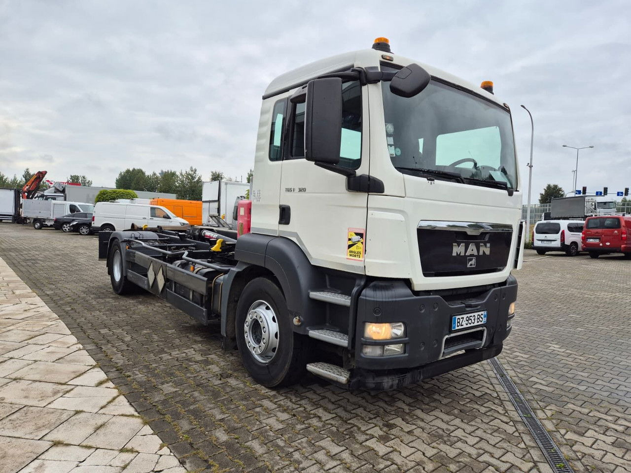 MAN TGS 18.320 Multilift - Konttialus/ Vaihtokuormatilat kuorma-auto: kuva MAN TGS 18.320 Multilift - Konttialus/ Vaihtokuormatilat kuorma-auto MAN TGS 18.320 Multilift - Konttialus/ Vaihtokuormatilat kuorma-auto: kuva MAN TGS 18.320 Multilift - Konttialus/ Vaihtokuormatilat kuorma-auto