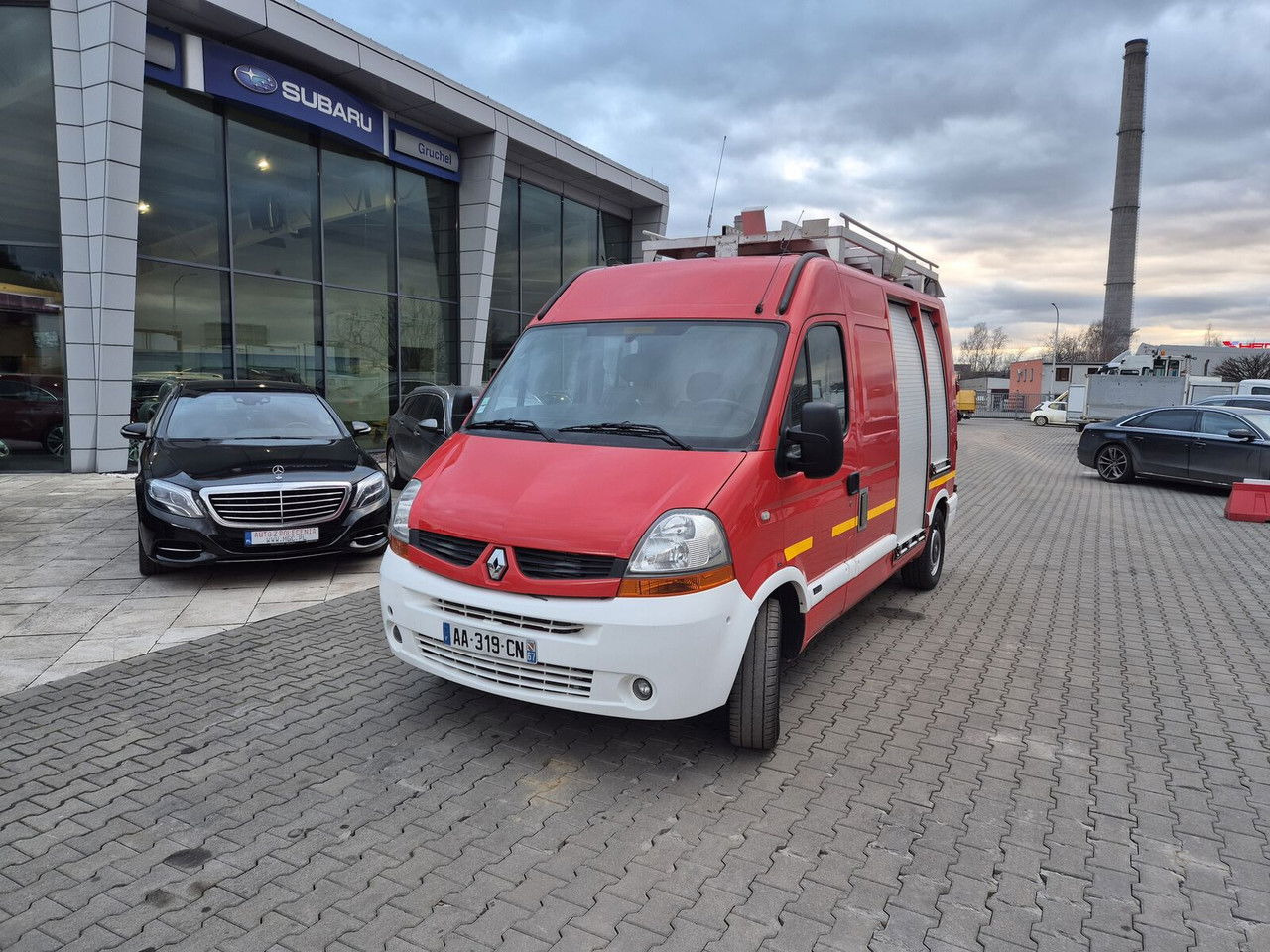 Renault Master 2.5 DCi / Only 25TKM / Like NEW / WE Have 3 THE Same - Paloauto: kuva Renault Master 2.5 DCi / Only 25TKM / Like NEW / WE Have 3 THE Same - Paloauto Renault Master 2.5 DCi / Only 25TKM / Like NEW / WE Have 3 THE Same - Paloauto: kuva Renault Master 2.5 DCi / Only 25TKM / Like NEW / WE Have 3 THE Same - Paloauto