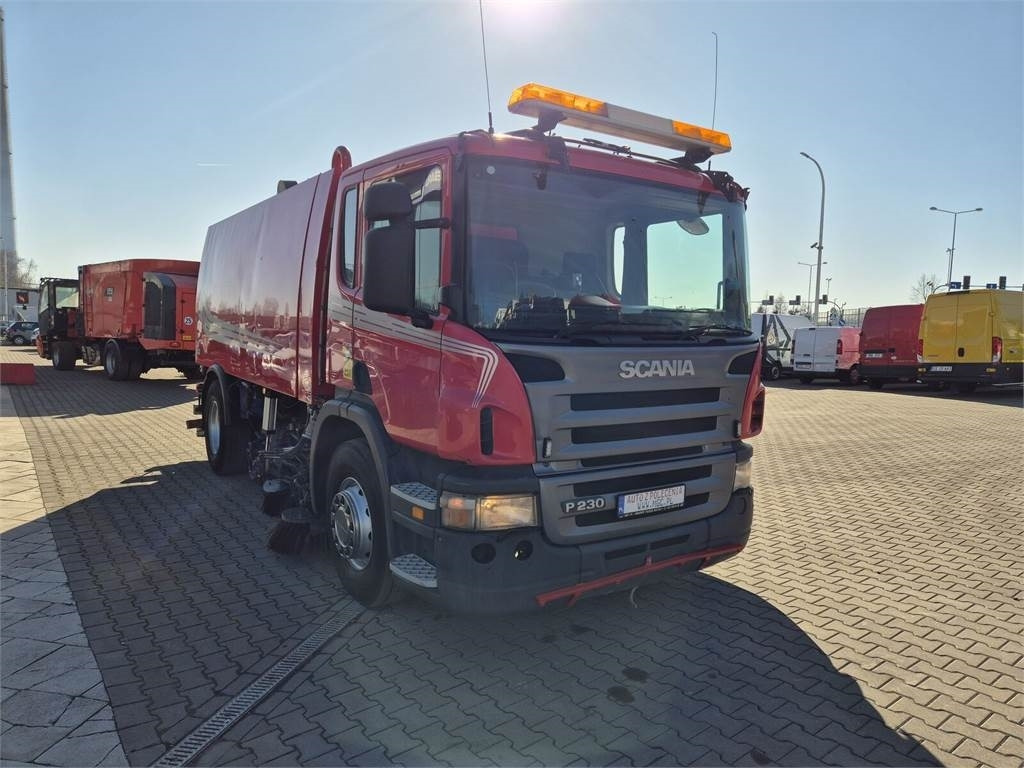 Scania P 230/ 4X2 / SWEEPER / JOHNSTON VX800 / SPRAYER / - Lakaisuauto: kuva Scania P 230/ 4X2 / SWEEPER / JOHNSTON VX800 / SPRAYER / - Lakaisuauto Scania P 230/ 4X2 / SWEEPER / JOHNSTON VX800 / SPRAYER / - Lakaisuauto: kuva Scania P 230/ 4X2 / SWEEPER / JOHNSTON VX800 / SPRAYER / - Lakaisuauto