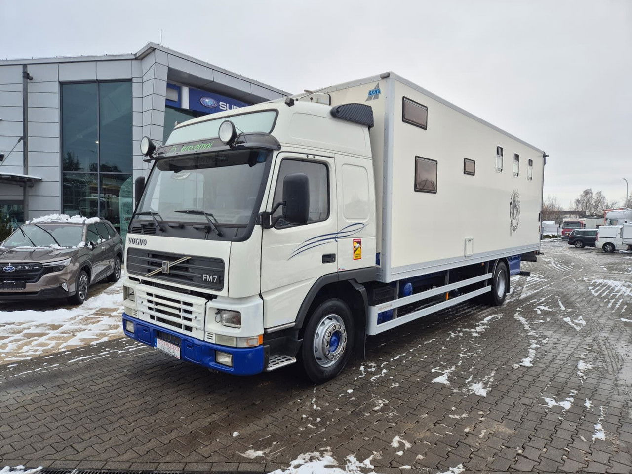 VOLVO FM 7 5 Horses / 3 People Live Cabin / 1 Owner / Serviced - Hevosauto: kuva VOLVO FM 7 5 Horses / 3 People Live Cabin / 1 Owner / Serviced - Hevosauto VOLVO FM 7 5 Horses / 3 People Live Cabin / 1 Owner / Serviced - Hevosauto: kuva VOLVO FM 7 5 Horses / 3 People Live Cabin / 1 Owner / Serviced - Hevosauto