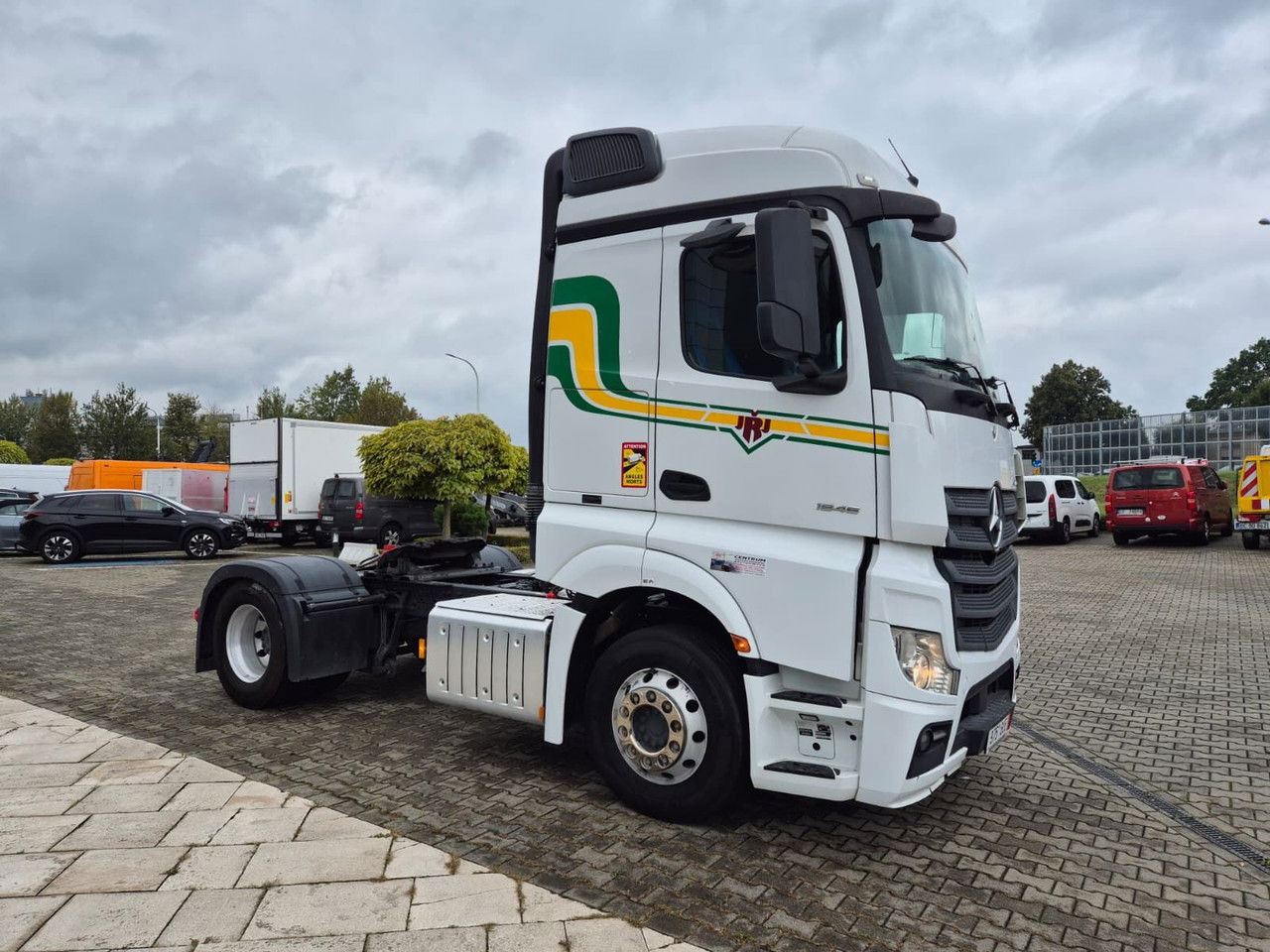 Mercedes-Benz Actros 1846 1 Owner / Works Great - Vetopöytäauto: kuva Mercedes-Benz Actros 1846 1 Owner / Works Great - Vetopöytäauto Mercedes-Benz Actros 1846 1 Owner / Works Great - Vetopöytäauto: kuva Mercedes-Benz Actros 1846 1 Owner / Works Great - Vetopöytäauto