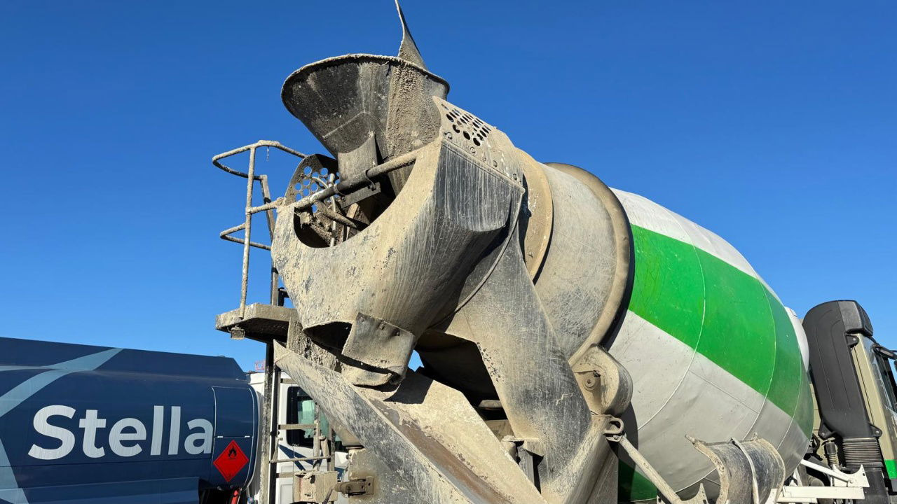 Cifa Mixer 7 m3 - Betonisäiliö: kuva Cifa Mixer 7 m3 - Betonisäiliö Cifa Mixer 7 m3 - Betonisäiliö: kuva Cifa Mixer 7 m3 - Betonisäiliö