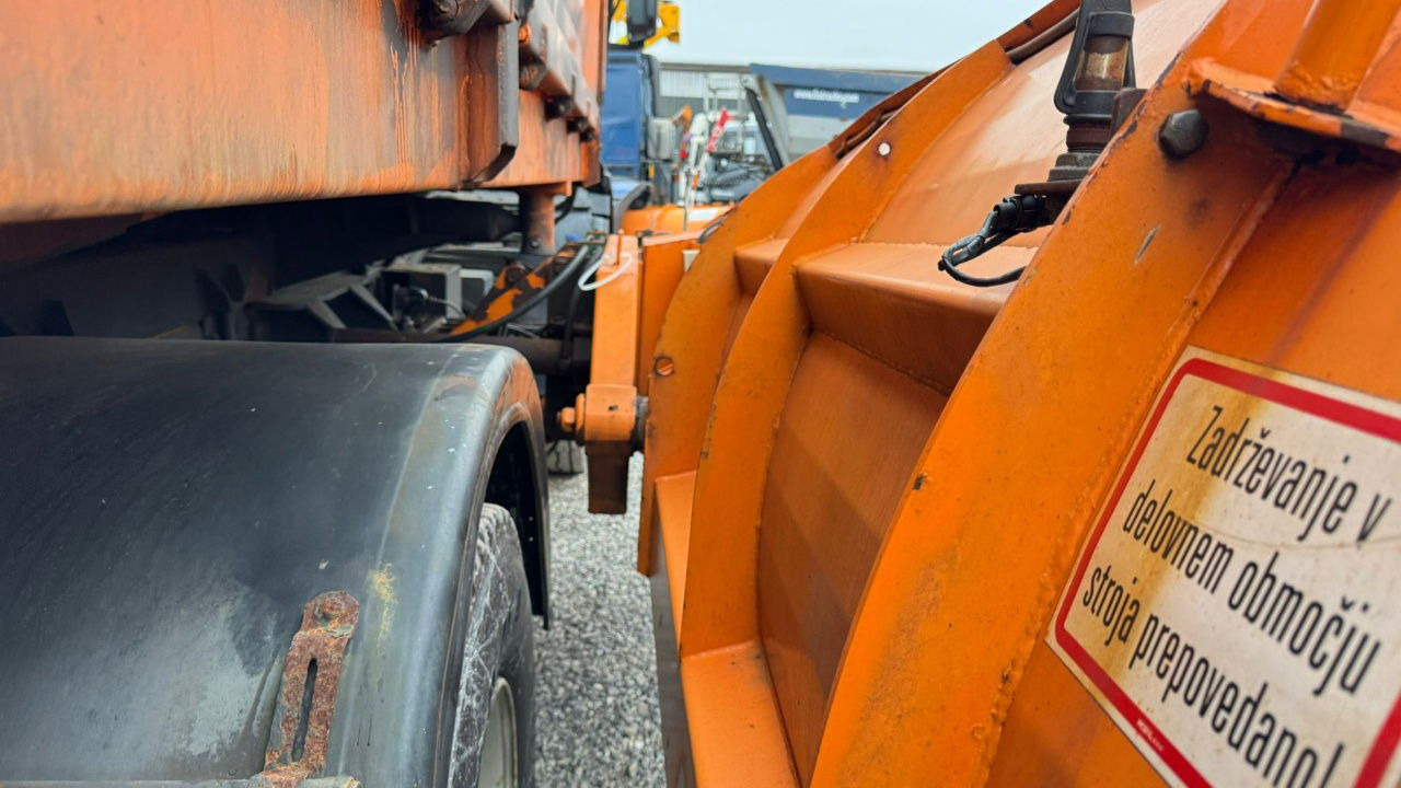 Diversen Side Snow Plow - 3.5M - Lumiaura: kuva Diversen Side Snow Plow - 3.5M - Lumiaura Diversen Side Snow Plow - 3.5M - Lumiaura: kuva Diversen Side Snow Plow - 3.5M - Lumiaura