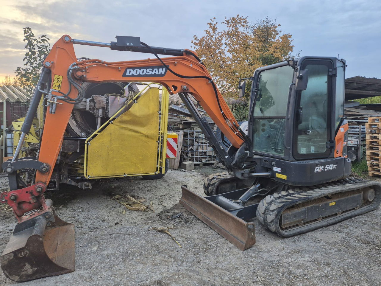 Doosan DX50Z-7 - Powertilt - 2022 Year - 320 Working Hours - Minikuormaaja: kuva  Doosan DX50Z-7 - Powertilt - 2022 Year - 320 Working Hours - Minikuormaaja Doosan DX50Z-7 - Powertilt - 2022 Year - 320 Working Hours - Minikuormaaja: kuva  Doosan DX50Z-7 - Powertilt - 2022 Year - 320 Working Hours - Minikuormaaja