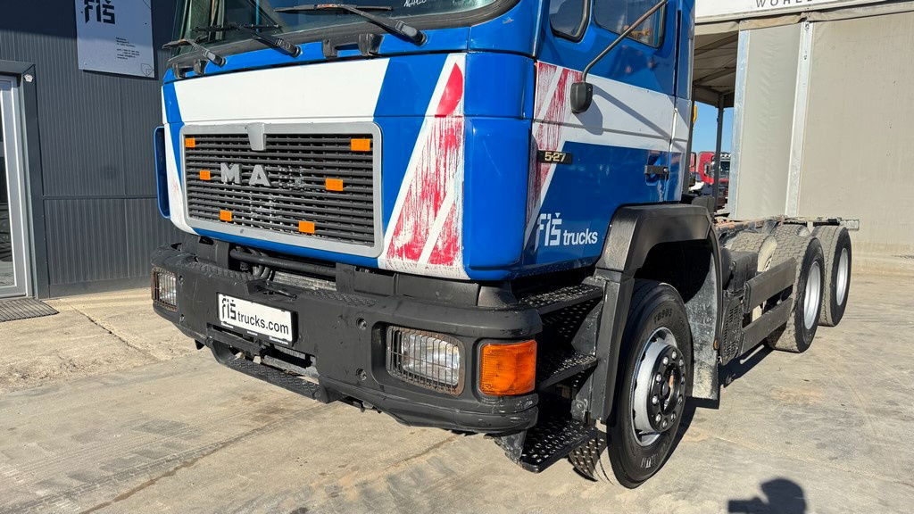 MAN 25.272 6x4 chassis- complete spring - Kuorma-auto alusta: kuva MAN 25.272 6x4 chassis- complete spring - Kuorma-auto alusta MAN 25.272 6x4 chassis- complete spring - Kuorma-auto alusta: kuva MAN 25.272 6x4 chassis- complete spring - Kuorma-auto alusta