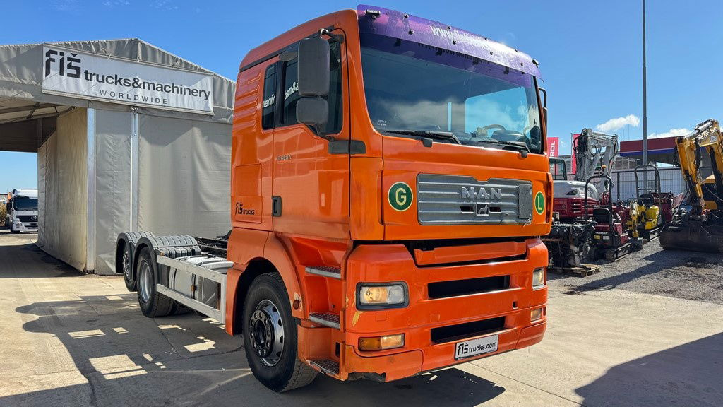 MAN TGA 26.460 6X2 chassis - lifitng axle - Kuorma-auto alusta: kuva MAN TGA 26.460 6X2 chassis - lifitng axle - Kuorma-auto alusta MAN TGA 26.460 6X2 chassis - lifitng axle - Kuorma-auto alusta: kuva MAN TGA 26.460 6X2 chassis - lifitng axle - Kuorma-auto alusta