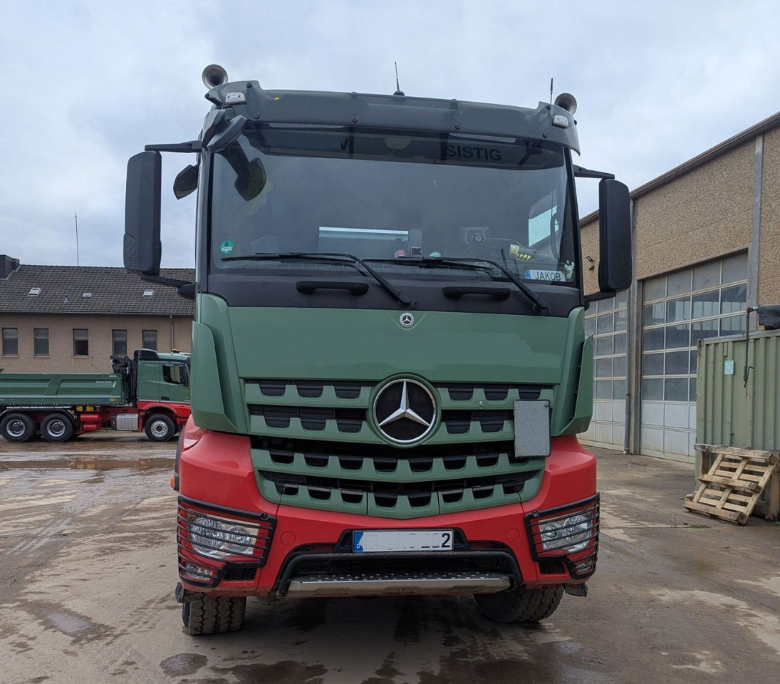 Mercedes-Benz Actros 2651 6X4 meiller bordmatic tipper - Kippiauto kuorma-auto: kuva Mercedes-Benz Actros 2651 6X4 meiller bordmatic tipper - Kippiauto kuorma-auto Mercedes-Benz Actros 2651 6X4 meiller bordmatic tipper - Kippiauto kuorma-auto: kuva Mercedes-Benz Actros 2651 6X4 meiller bordmatic tipper - Kippiauto kuorma-auto