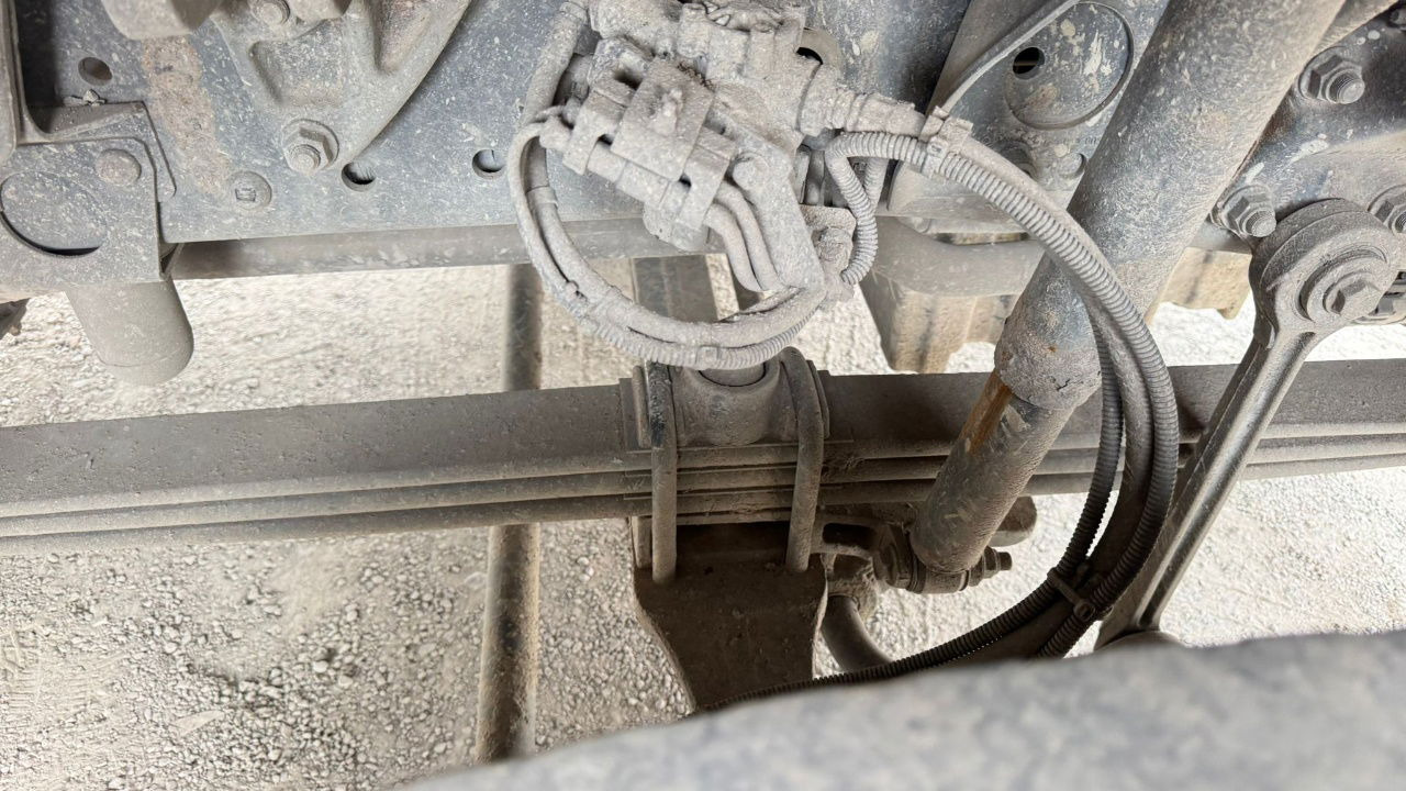 Leasing  Mercedes-Benz Actros 2655 6x4 meiller bordmatic tipper - retarder - V8 Mercedes-Benz Actros 2655 6x4 meiller bordmatic tipper - retarder - V8: kuva Leasing  Mercedes-Benz Actros 2655 6x4 meiller bordmatic tipper - retarder - V8 Mercedes-Benz Actros 2655 6x4 meiller bordmatic tipper - retarder - V8