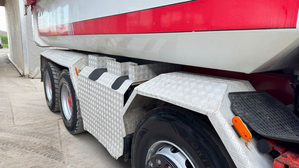 Mercedes-Benz Actros 3246 8X4 mulda tipper - retarder - hydr. back door - Kippiauto kuorma-auto: kuva Mercedes-Benz Actros 3246 8X4 mulda tipper - retarder - hydr. back door - Kippiauto kuorma-auto Mercedes-Benz Actros 3246 8X4 mulda tipper - retarder - hydr. back door - Kippiauto kuorma-auto: kuva Mercedes-Benz Actros 3246 8X4 mulda tipper - retarder - hydr. back door - Kippiauto kuorma-auto