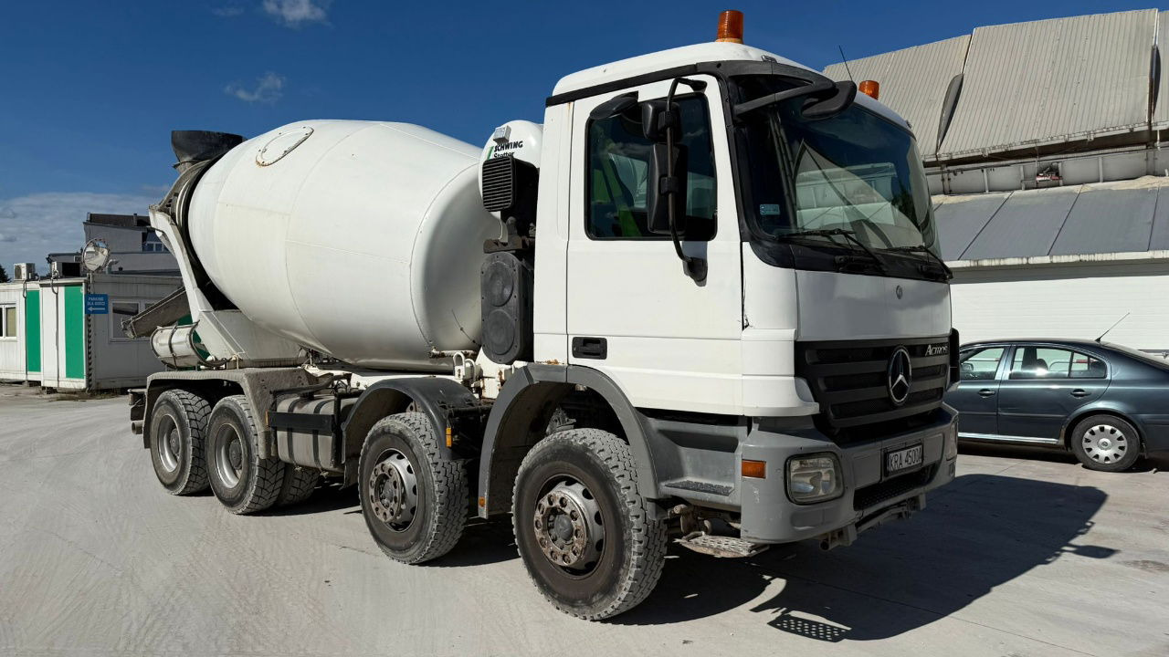 Mercedes-Benz Actros 3532 8x4 beton Schwing mixer 10m3 - Betoniauto: kuva Mercedes-Benz Actros 3532 8x4 beton Schwing mixer 10m3 - Betoniauto Mercedes-Benz Actros 3532 8x4 beton Schwing mixer 10m3 - Betoniauto: kuva Mercedes-Benz Actros 3532 8x4 beton Schwing mixer 10m3 - Betoniauto
