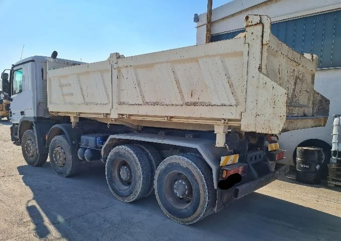 Mercedes-Benz Actros 4144 K 8x4 3 sided tipper - 1st owner - Kippiauto kuorma-auto: kuva Mercedes-Benz Actros 4144 K 8x4 3 sided tipper - 1st owner - Kippiauto kuorma-auto Mercedes-Benz Actros 4144 K 8x4 3 sided tipper - 1st owner - Kippiauto kuorma-auto: kuva Mercedes-Benz Actros 4144 K 8x4 3 sided tipper - 1st owner - Kippiauto kuorma-auto