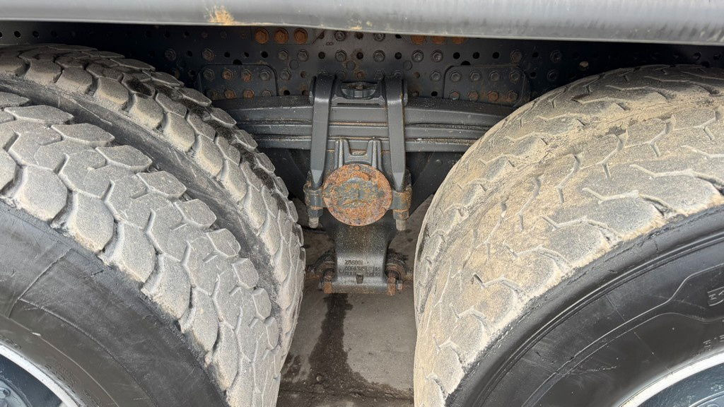 Kippiauto kuorma-auto Mercedes-Benz Arocs 2643 6X4 meiller bordmatic tipper: kuva Kippiauto kuorma-auto Mercedes-Benz Arocs 2643 6X4 meiller bordmatic tipper