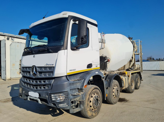 Mercedes-Benz Arocs 3240 8x4 9m3- 1.st owner - Betoniauto: kuva Mercedes-Benz Arocs 3240 8x4 9m3- 1.st owner - Betoniauto Mercedes-Benz Arocs 3240 8x4 9m3- 1.st owner - Betoniauto: kuva Mercedes-Benz Arocs 3240 8x4 9m3- 1.st owner - Betoniauto