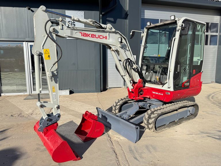 Takeuchi TB230 - 2019 Year - 2435 Hours - 2X Buckets - NEW Tracks - Minikuormaaja: kuva Takeuchi TB230 - 2019 Year - 2435 Hours - 2X Buckets - NEW Tracks - Minikuormaaja Takeuchi TB230 - 2019 Year - 2435 Hours - 2X Buckets - NEW Tracks - Minikuormaaja: kuva Takeuchi TB230 - 2019 Year - 2435 Hours - 2X Buckets - NEW Tracks - Minikuormaaja