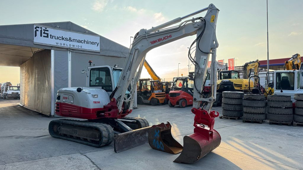 Takeuchi TB290 - 2018 Year - 5005 Hours - Powertilt - Minikuormaaja: kuva  Takeuchi TB290 - 2018 Year - 5005 Hours - Powertilt - Minikuormaaja Takeuchi TB290 - 2018 Year - 5005 Hours - Powertilt - Minikuormaaja: kuva  Takeuchi TB290 - 2018 Year - 5005 Hours - Powertilt - Minikuormaaja