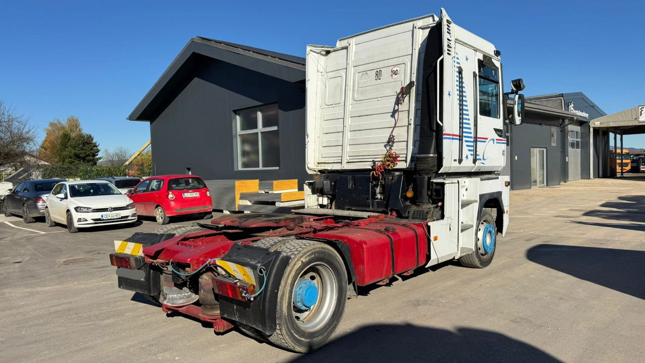 Renault Magnum 390 4X2 tractor unit - Vetopöytäauto: kuva Renault Magnum 390 4X2 tractor unit - Vetopöytäauto Renault Magnum 390 4X2 tractor unit - Vetopöytäauto: kuva Renault Magnum 390 4X2 tractor unit - Vetopöytäauto