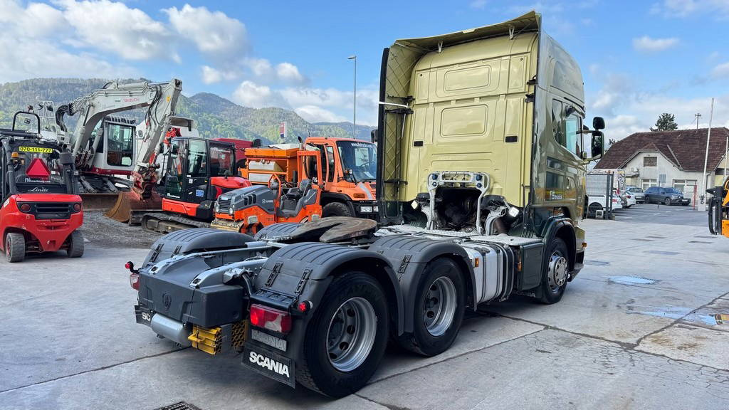 Scania R 620 V8 6x2 tractor unit - retarder - lifting axle - Vetopöytäauto: kuva Scania R 620 V8 6x2 tractor unit - retarder - lifting axle - Vetopöytäauto Scania R 620 V8 6x2 tractor unit - retarder - lifting axle - Vetopöytäauto: kuva Scania R 620 V8 6x2 tractor unit - retarder - lifting axle - Vetopöytäauto