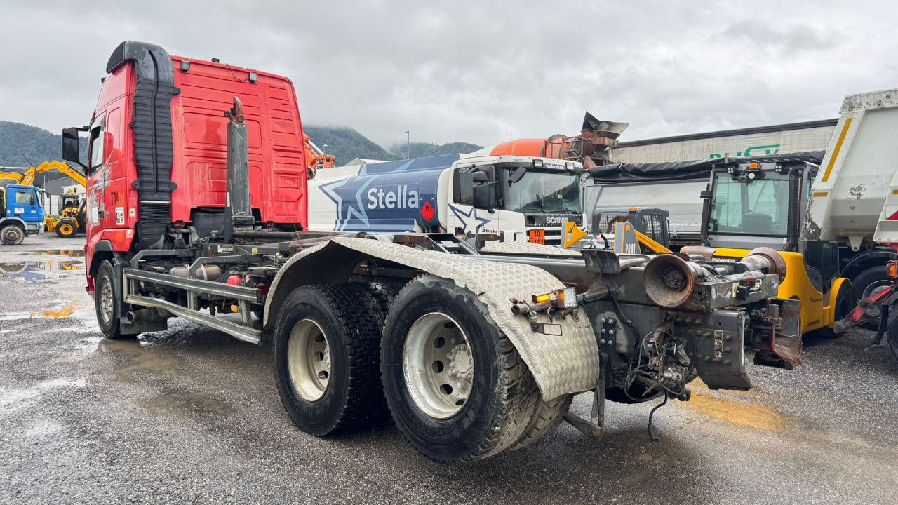 Volvo FH 12 460 6x2 Meiller abroll tipper - motor brake - lifting axle - Konttialus/ Vaihtokuormatilat kuorma-auto: kuva Volvo FH 12 460 6x2 Meiller abroll tipper - motor brake - lifting axle - Konttialus/ Vaihtokuormatilat kuorma-auto Volvo FH 12 460 6x2 Meiller abroll tipper - motor brake - lifting axle - Konttialus/ Vaihtokuormatilat kuorma-auto: kuva Volvo FH 12 460 6x2 Meiller abroll tipper - motor brake - lifting axle - Konttialus/ Vaihtokuormatilat kuorma-auto