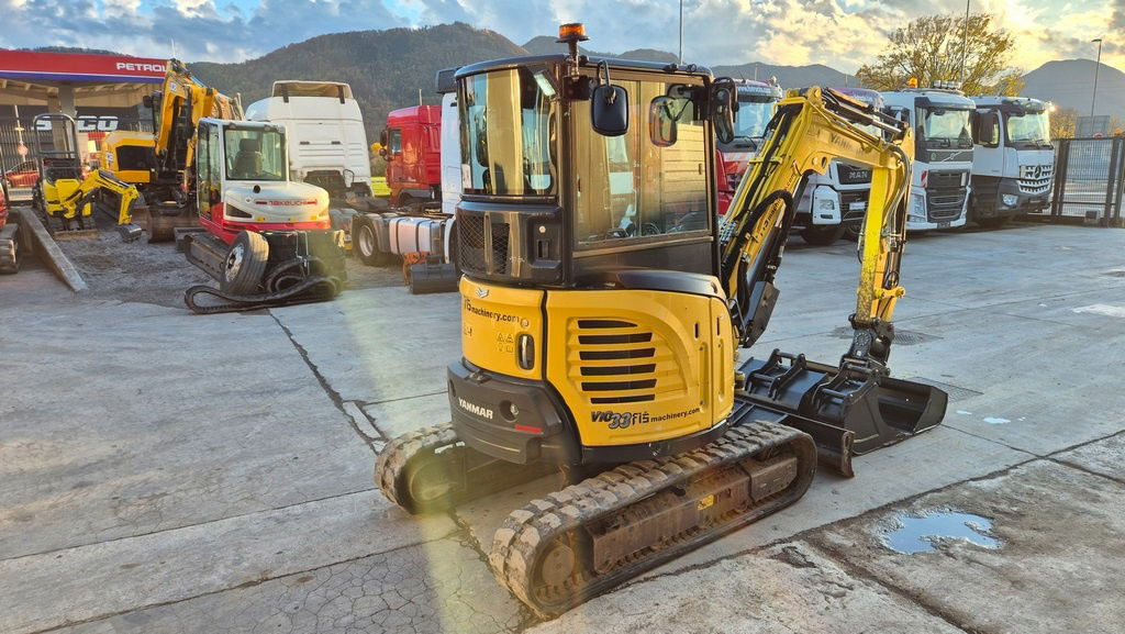 Yanmar VIO33-6 - Powertilt - 3X NEW Buckets - 2020 - Minikuormaaja: kuva  Yanmar VIO33-6 - Powertilt - 3X NEW Buckets - 2020 - Minikuormaaja Yanmar VIO33-6 - Powertilt - 3X NEW Buckets - 2020 - Minikuormaaja: kuva  Yanmar VIO33-6 - Powertilt - 3X NEW Buckets - 2020 - Minikuormaaja