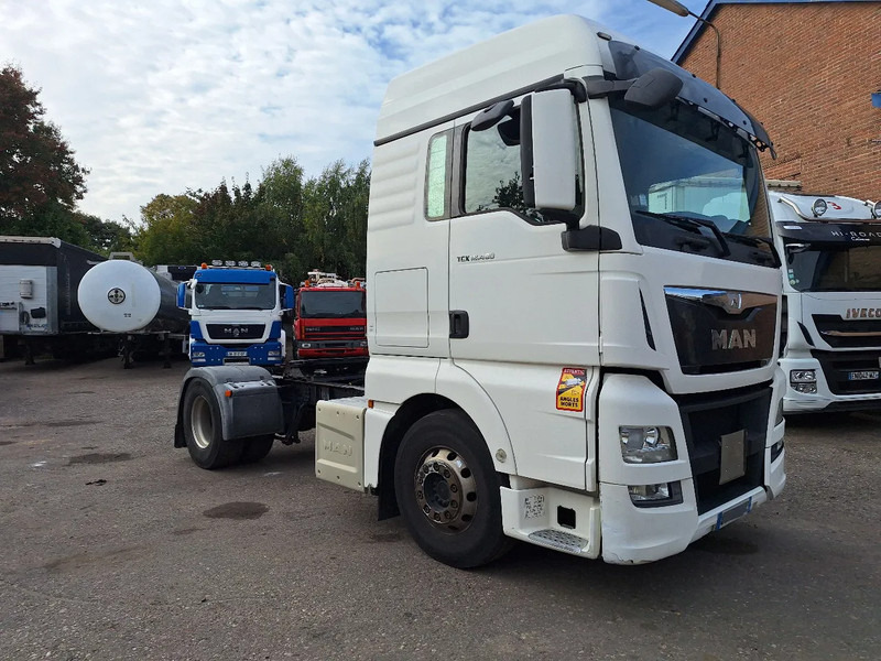 MAN TGX 18.480 TGX 18.480 - Vetopöytäauto: kuva MAN TGX 18.480 TGX 18.480 - Vetopöytäauto MAN TGX 18.480 TGX 18.480 - Vetopöytäauto: kuva MAN TGX 18.480 TGX 18.480 - Vetopöytäauto