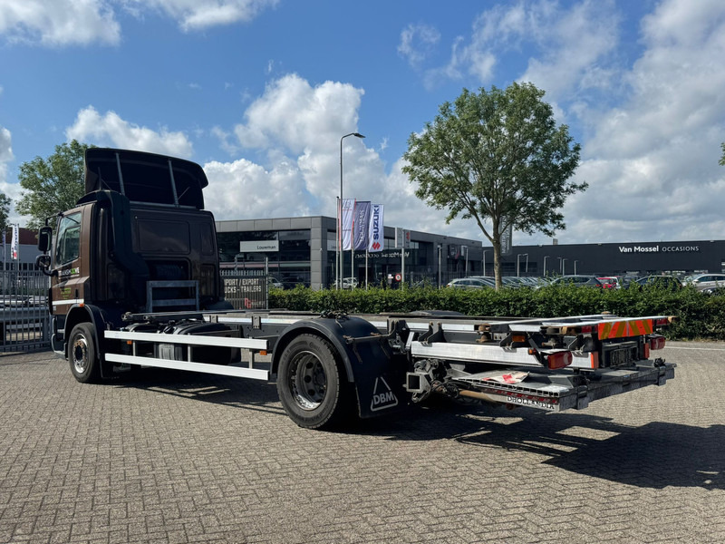 DAF CF65 220 - Konttialus/ Vaihtokuormatilat kuorma-auto: kuva DAF CF65 220 - Konttialus/ Vaihtokuormatilat kuorma-auto DAF CF65 220 - Konttialus/ Vaihtokuormatilat kuorma-auto: kuva DAF CF65 220 - Konttialus/ Vaihtokuormatilat kuorma-auto