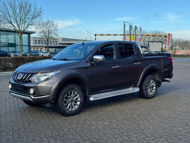 Mitsubishi L200 4*4 Cleartec Dubbel Cab airco - Avolava-auto: kuva Mitsubishi L200 4*4 Cleartec Dubbel Cab airco - Avolava-auto Mitsubishi L200 4*4 Cleartec Dubbel Cab airco - Avolava-auto: kuva Mitsubishi L200 4*4 Cleartec Dubbel Cab airco - Avolava-auto