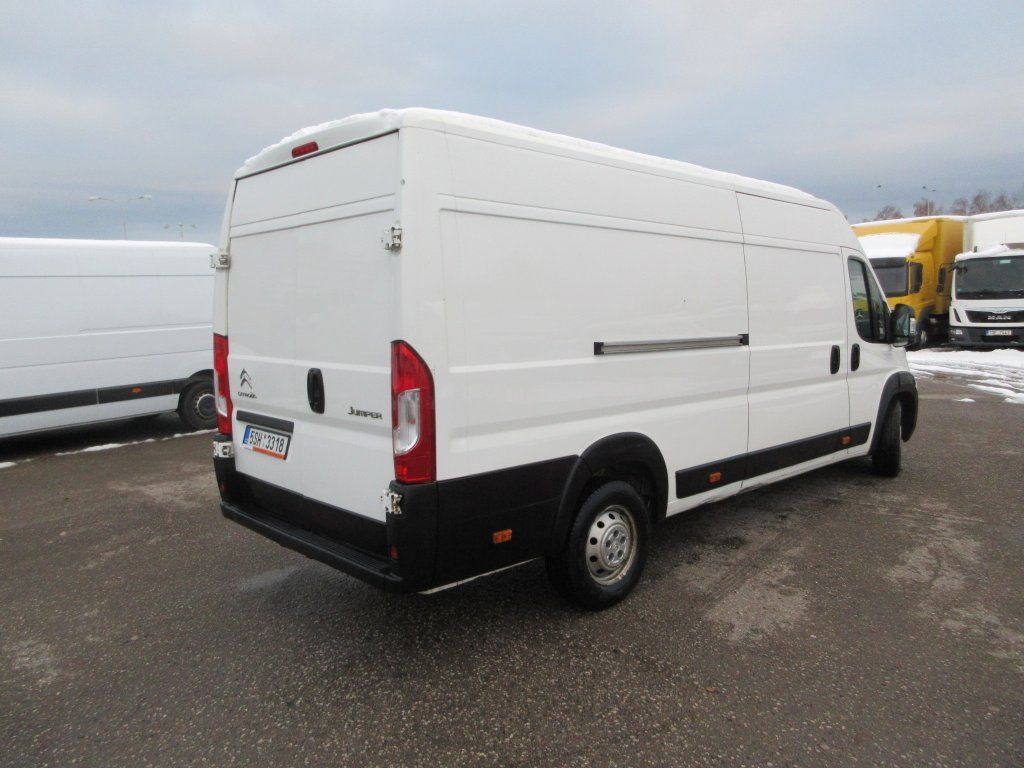 Citroën Jumper L4H2 - Pieni pakettiauto: kuva Citroën Jumper L4H2 - Pieni pakettiauto Citroën Jumper L4H2 - Pieni pakettiauto: kuva Citroën Jumper L4H2 - Pieni pakettiauto