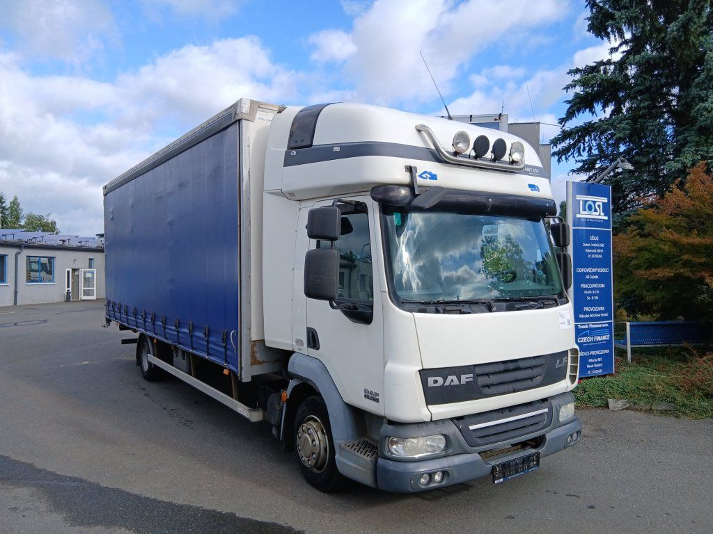 DAF LF45.220 EURO 4 - Pressukapelli kuorma-auto: kuva DAF LF45.220 EURO 4 - Pressukapelli kuorma-auto DAF LF45.220 EURO 4 - Pressukapelli kuorma-auto: kuva DAF LF45.220 EURO 4 - Pressukapelli kuorma-auto
