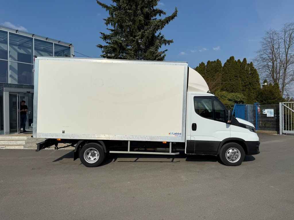 Iveco 35C16 Daily - Jakeluauto: kuva Iveco 35C16 Daily - Jakeluauto Iveco 35C16 Daily - Jakeluauto: kuva Iveco 35C16 Daily - Jakeluauto