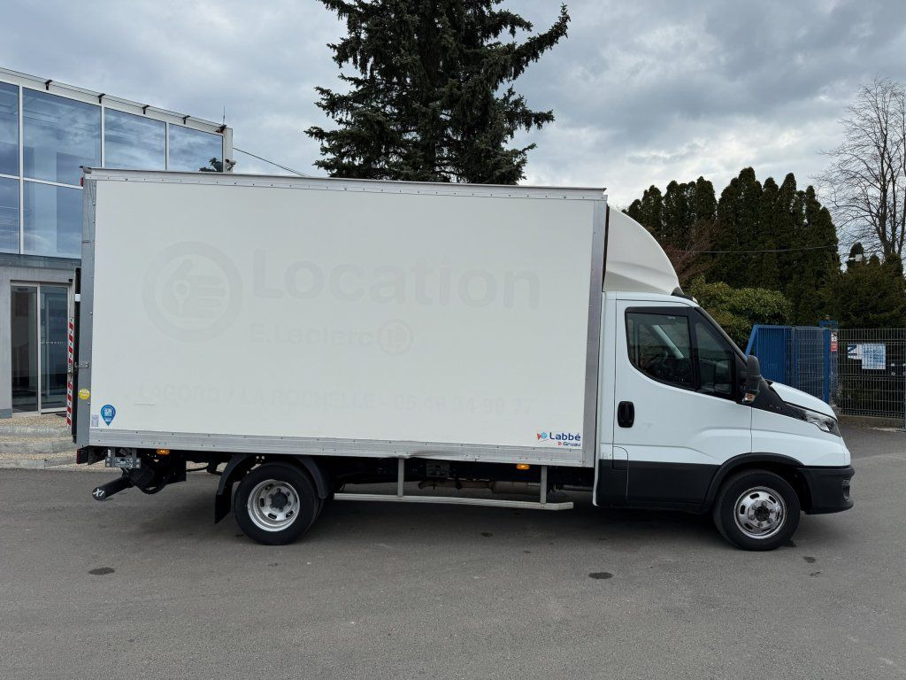 Iveco 35C16 Daily - Jakeluauto: kuva Iveco 35C16 Daily - Jakeluauto Iveco 35C16 Daily - Jakeluauto: kuva Iveco 35C16 Daily - Jakeluauto
