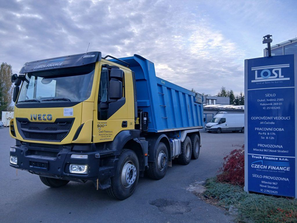 Iveco 410T50 8x4 S1 EURO 6 - Kippiauto kuorma-auto: kuva  Iveco 410T50 8x4 S1 EURO 6 - Kippiauto kuorma-auto Iveco 410T50 8x4 S1 EURO 6 - Kippiauto kuorma-auto: kuva  Iveco 410T50 8x4 S1 EURO 6 - Kippiauto kuorma-auto