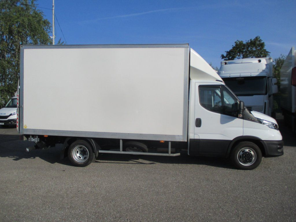 Iveco Daily 35C16 - Jakeluauto: kuva Iveco Daily 35C16 - Jakeluauto Iveco Daily 35C16 - Jakeluauto: kuva Iveco Daily 35C16 - Jakeluauto