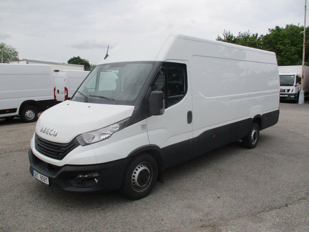 Iveco Daily 35S16 - Pakettiauto: kuva Iveco Daily 35S16 - Pakettiauto Iveco Daily 35S16 - Pakettiauto: kuva Iveco Daily 35S16 - Pakettiauto