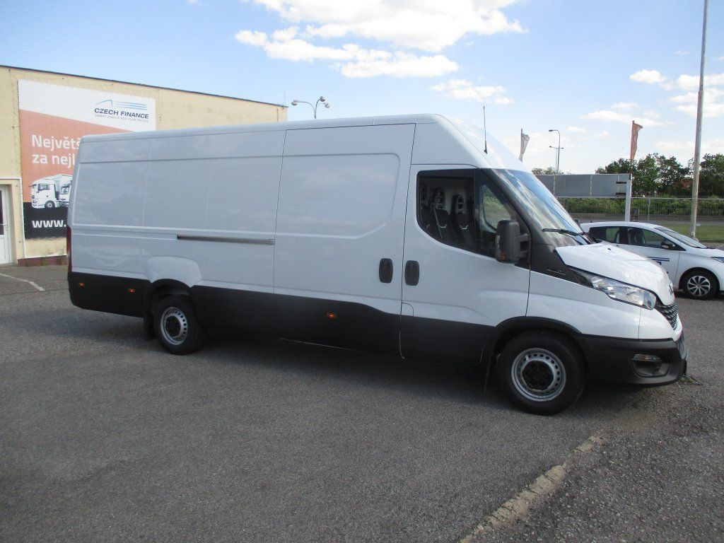 Iveco Daily 35S16 - Pakettiauto: kuva  Iveco Daily 35S16 - Pakettiauto Iveco Daily 35S16 - Pakettiauto: kuva  Iveco Daily 35S16 - Pakettiauto
