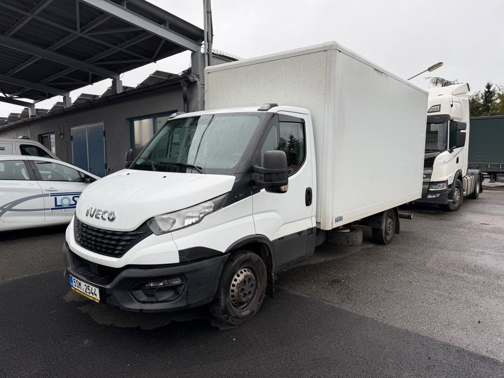 Iveco Daily 35S16 mit LBW ENGINE DEFECT - Jakeluauto: kuva  Iveco Daily 35S16 mit LBW ENGINE DEFECT - Jakeluauto Iveco Daily 35S16 mit LBW ENGINE DEFECT - Jakeluauto: kuva  Iveco Daily 35S16 mit LBW ENGINE DEFECT - Jakeluauto