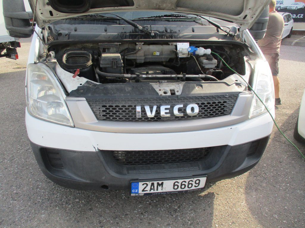 Iveco Daily 50C15 Carrier 350 - Kylmäauto: kuva Iveco Daily 50C15 Carrier 350 - Kylmäauto Iveco Daily 50C15 Carrier 350 - Kylmäauto: kuva Iveco Daily 50C15 Carrier 350 - Kylmäauto