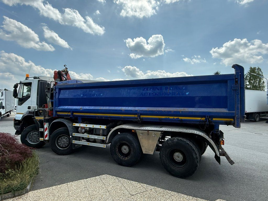 Iveco Trakker AD410 T45 8x8 + HMF 1643 Z2 - Kippiauto kuorma-auto: kuva Iveco Trakker AD410 T45 8x8 + HMF 1643 Z2 - Kippiauto kuorma-auto Iveco Trakker AD410 T45 8x8 + HMF 1643 Z2 - Kippiauto kuorma-auto: kuva Iveco Trakker AD410 T45 8x8 + HMF 1643 Z2 - Kippiauto kuorma-auto