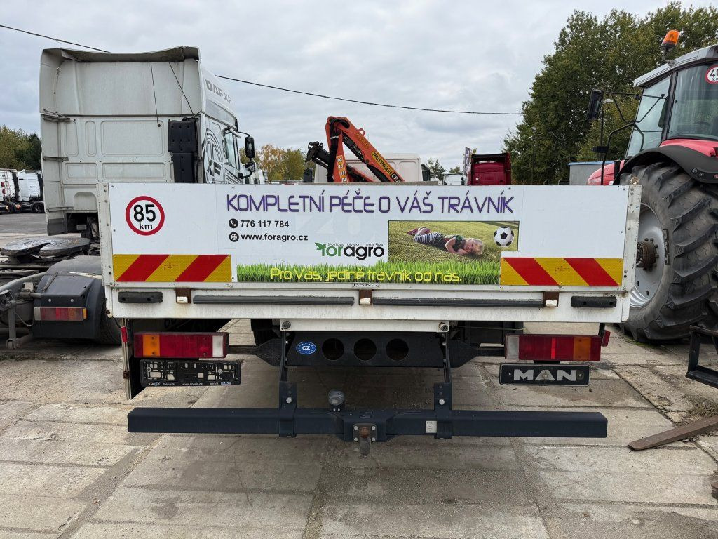 MAN 12.185 EURO 3 Kran UNBEWEGLICH - Nosturiauto: kuva MAN 12.185 EURO 3 Kran UNBEWEGLICH - Nosturiauto MAN 12.185 EURO 3 Kran UNBEWEGLICH - Nosturiauto: kuva MAN 12.185 EURO 3 Kran UNBEWEGLICH - Nosturiauto