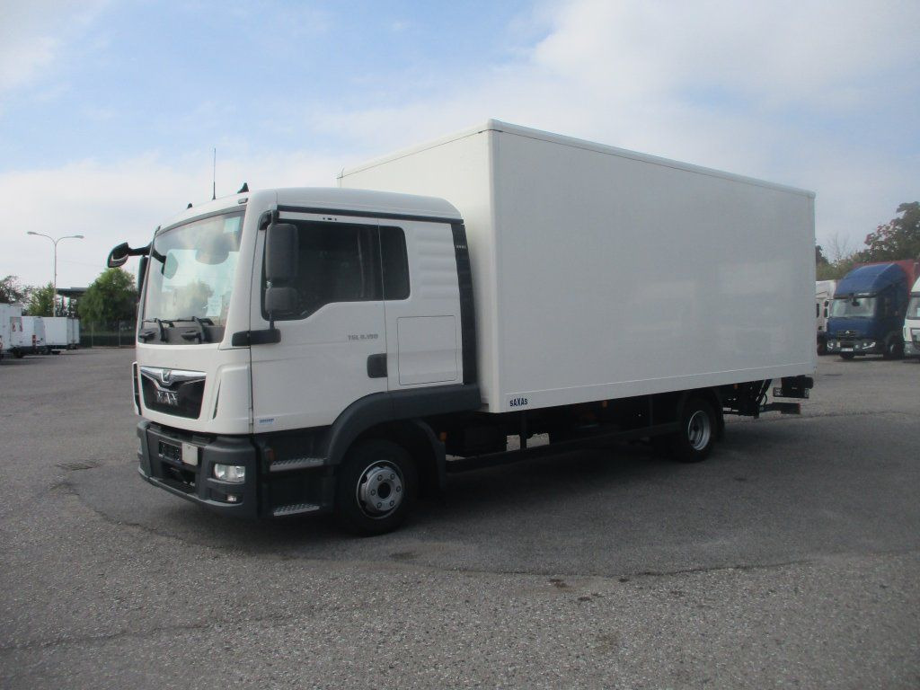 MAN TGL 8.190 - Jakeluauto: kuva MAN TGL 8.190 - Jakeluauto MAN TGL 8.190 - Jakeluauto: kuva MAN TGL 8.190 - Jakeluauto