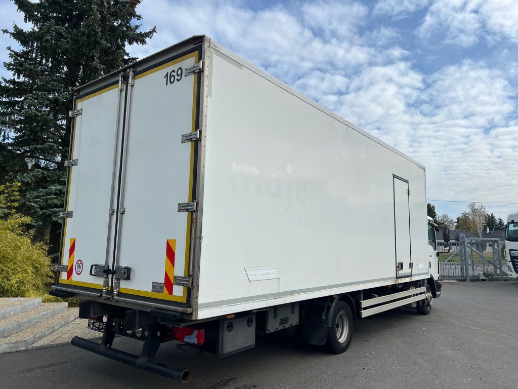 MAN TGL12.220 EURO 6 Carrier Xarios 600 - Refrigeraattori kuorma-auto: kuva MAN TGL12.220 EURO 6 Carrier Xarios 600 - Refrigeraattori kuorma-auto MAN TGL12.220 EURO 6 Carrier Xarios 600 - Refrigeraattori kuorma-auto: kuva MAN TGL12.220 EURO 6 Carrier Xarios 600 - Refrigeraattori kuorma-auto