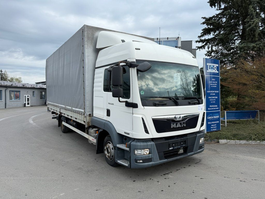 MAN TGL8.220 EURO 6 - Pressukapelli tavara-auto: kuva MAN TGL8.220 EURO 6 - Pressukapelli tavara-auto MAN TGL8.220 EURO 6 - Pressukapelli tavara-auto: kuva MAN TGL8.220 EURO 6 - Pressukapelli tavara-auto