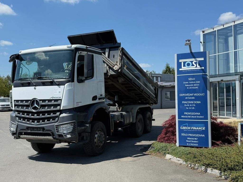 Mercedes-Benz 3343 Arocs 6x6 S3 EURO 6 - Kippiauto kuorma-auto: kuva Mercedes-Benz 3343 Arocs 6x6 S3 EURO 6 - Kippiauto kuorma-auto Mercedes-Benz 3343 Arocs 6x6 S3 EURO 6 - Kippiauto kuorma-auto: kuva Mercedes-Benz 3343 Arocs 6x6 S3 EURO 6 - Kippiauto kuorma-auto