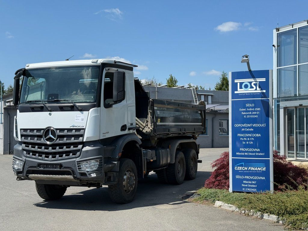 Mercedes-Benz 3343 Arocs 6x6 S3 EURO 6 - Kippiauto kuorma-auto: kuva Mercedes-Benz 3343 Arocs 6x6 S3 EURO 6 - Kippiauto kuorma-auto Mercedes-Benz 3343 Arocs 6x6 S3 EURO 6 - Kippiauto kuorma-auto: kuva Mercedes-Benz 3343 Arocs 6x6 S3 EURO 6 - Kippiauto kuorma-auto