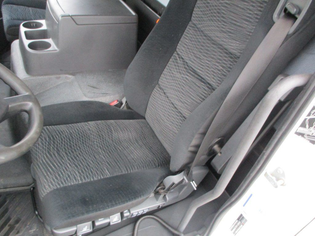 Umpikori kuorma-auto Mercedes-Benz Atego 1223: kuva Umpikori kuorma-auto Mercedes-Benz Atego 1223