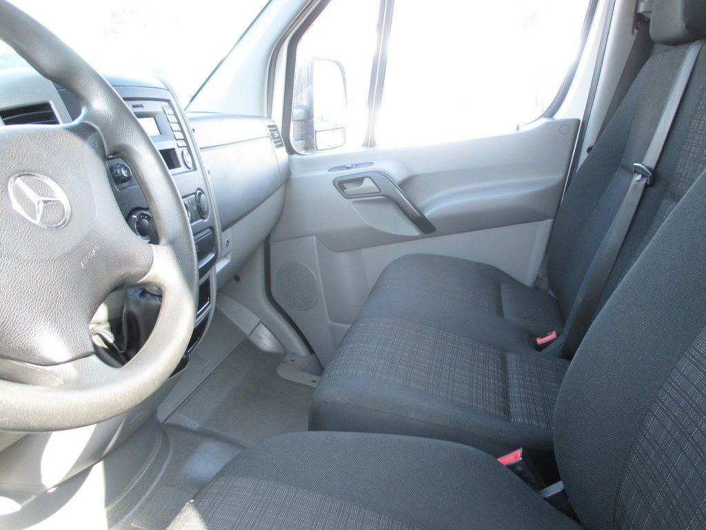 Mercedes-Benz Sprinter 514 CDi - Jakeluauto: kuva Mercedes-Benz Sprinter 514 CDi - Jakeluauto Mercedes-Benz Sprinter 514 CDi - Jakeluauto: kuva Mercedes-Benz Sprinter 514 CDi - Jakeluauto