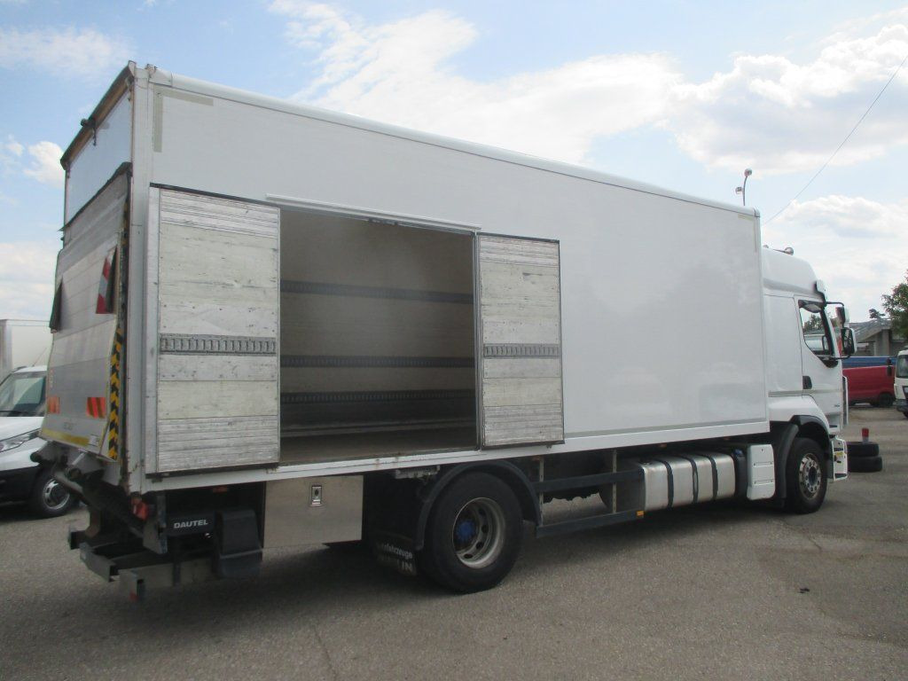 Renault Premium 1 liege - Umpikori kuorma-auto: kuva Renault Premium 1 liege - Umpikori kuorma-auto Renault Premium 1 liege - Umpikori kuorma-auto: kuva Renault Premium 1 liege - Umpikori kuorma-auto