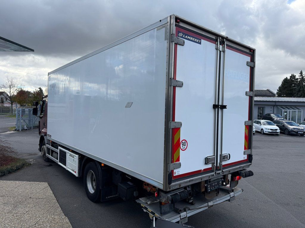 Renault Premium 460 - Refrigeraattori kuorma-auto: kuva Renault Premium 460 - Refrigeraattori kuorma-auto Renault Premium 460 - Refrigeraattori kuorma-auto: kuva Renault Premium 460 - Refrigeraattori kuorma-auto