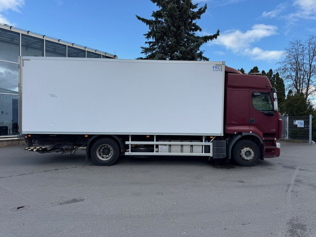 Renault Premium 460 - Refrigeraattori kuorma-auto: kuva Renault Premium 460 - Refrigeraattori kuorma-auto Renault Premium 460 - Refrigeraattori kuorma-auto: kuva Renault Premium 460 - Refrigeraattori kuorma-auto