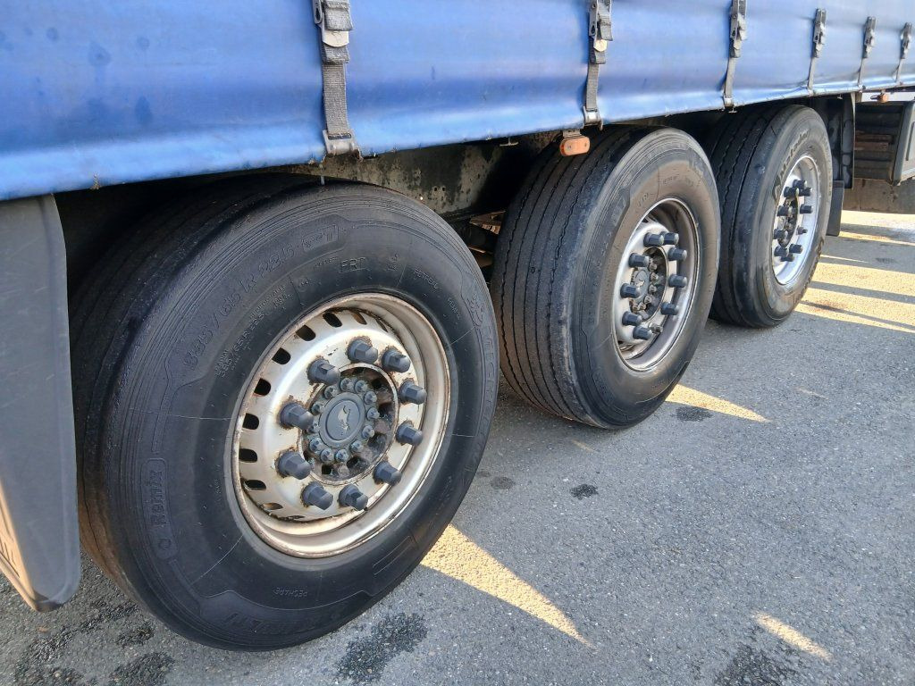 Schmitz Cargobull SCS24 - Pressukapellipuoliperävaunu: kuva Schmitz Cargobull SCS24 - Pressukapellipuoliperävaunu Schmitz Cargobull SCS24 - Pressukapellipuoliperävaunu: kuva Schmitz Cargobull SCS24 - Pressukapellipuoliperävaunu