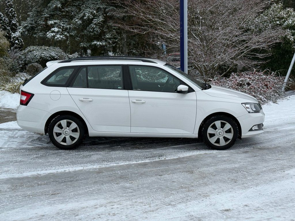 Skoda 1,4TDi kombi - Farmari: kuva Skoda 1,4TDi kombi - Farmari Skoda 1,4TDi kombi - Farmari: kuva Skoda 1,4TDi kombi - Farmari